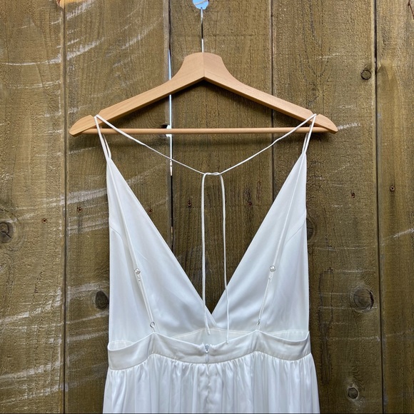 White Satin Backless Maxi Dress 🌿 S - Picture 3 of 10